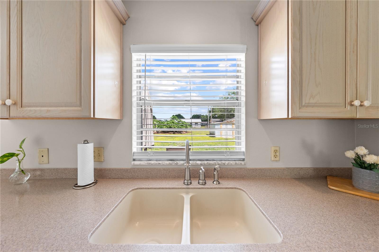 LAKEFRONT ADDN - Residential