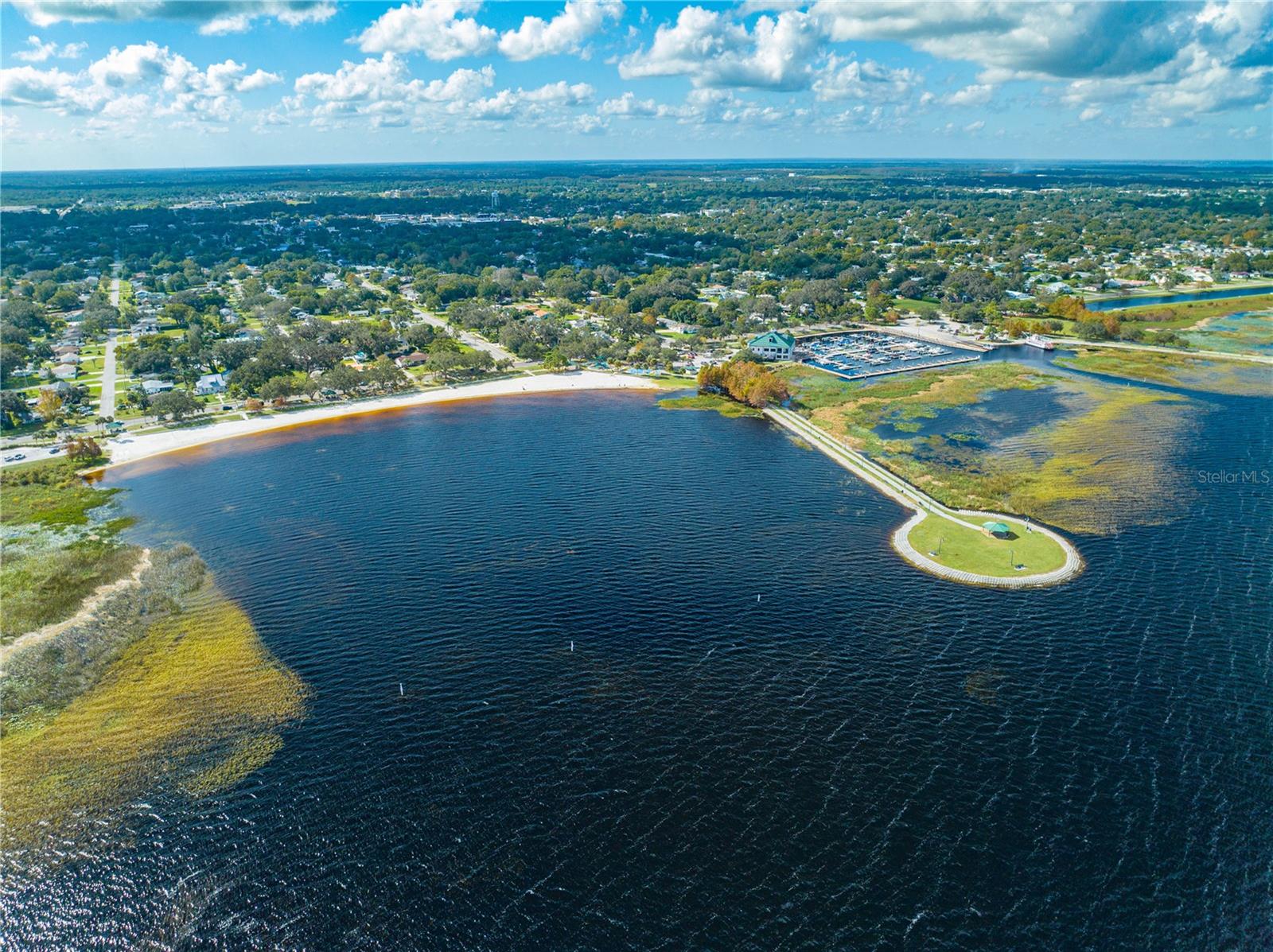 LAKEFRONT ADDN - Residential