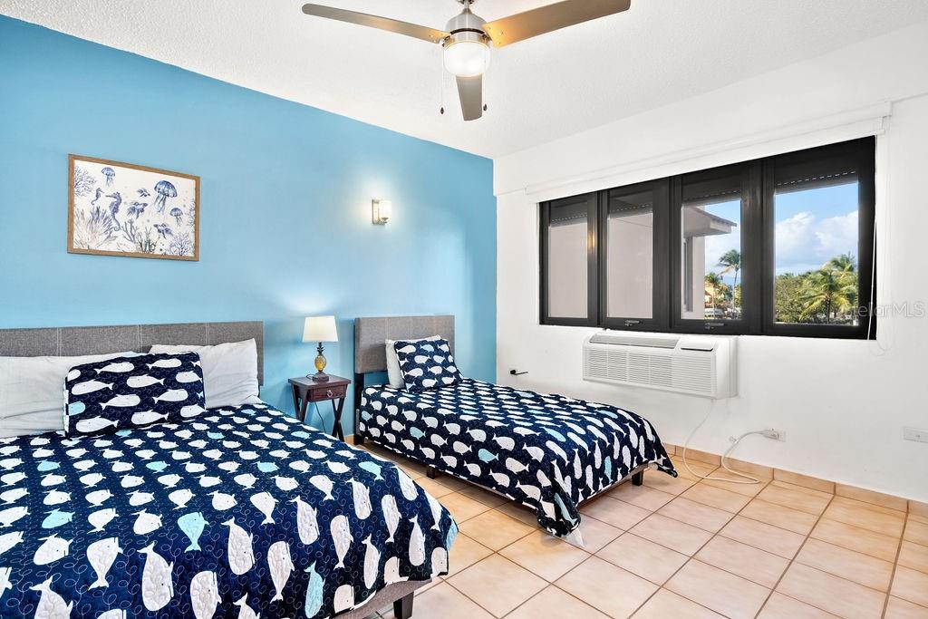 CRESCENT BEACH - Residential Lease