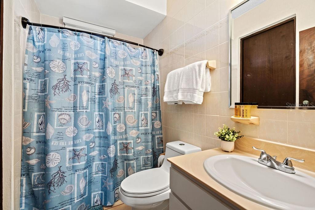 CRESCENT BEACH - Residential Lease