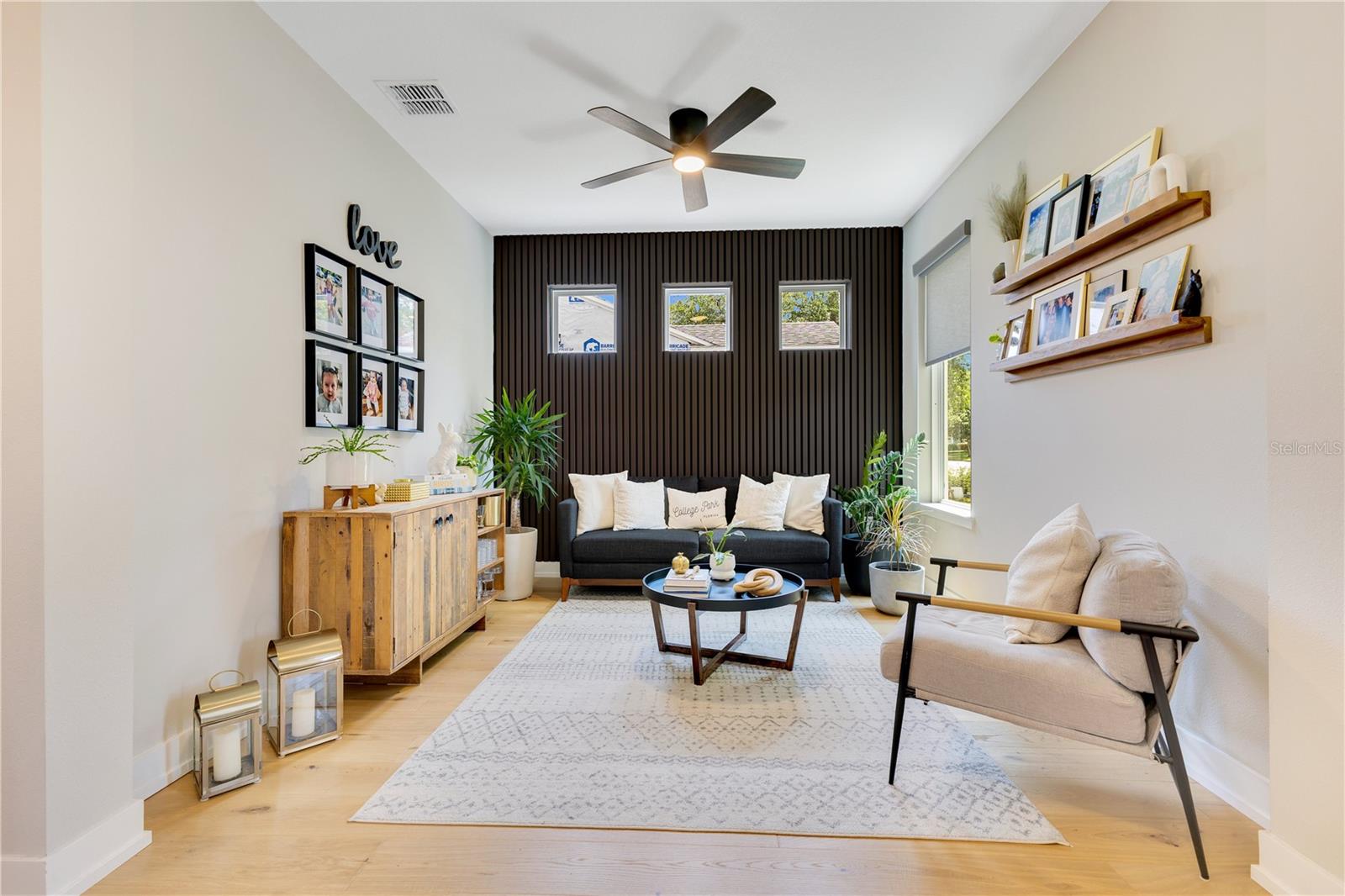 1127 W HARVARD STREET