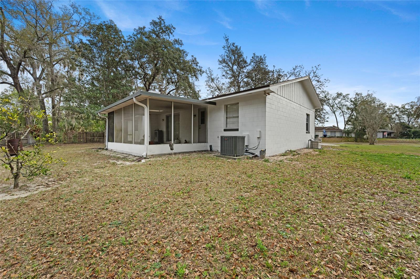 ROLLING OAKS - Residential