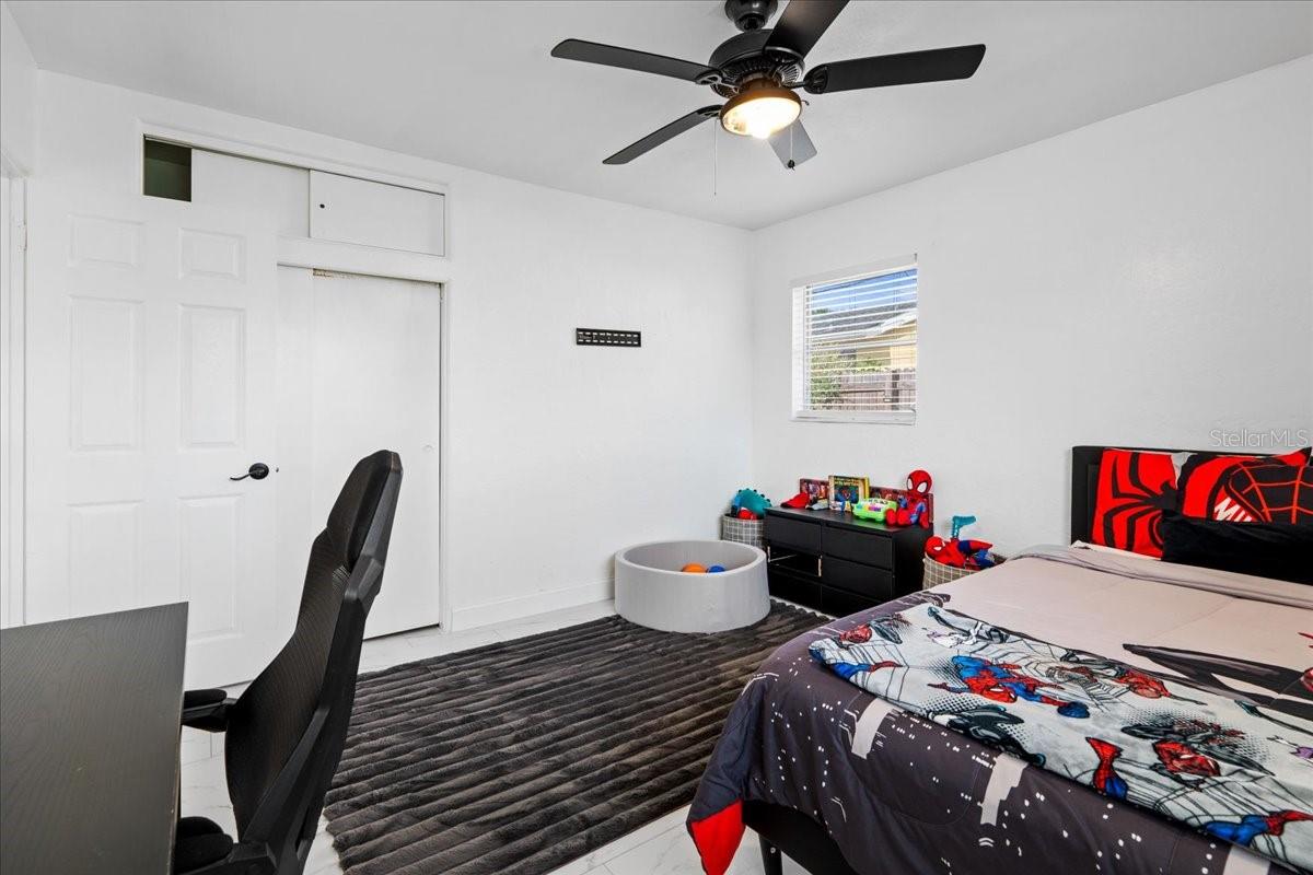 KENNETH CITY - Residential