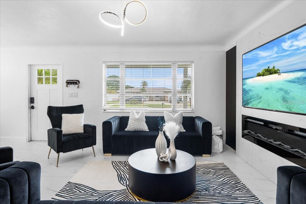 KENNETH CITY - Residential