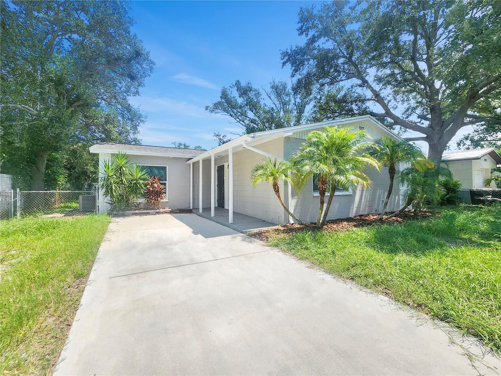 MOVE IN SPECIAL TERMS:
"ONE FREE MONTH" To Be Applied on the First Full Month of Rent on a 12 month lease term.
APPLICATION FEES REFUNDED AFTER MOVE IN.
PROPERTY DESCRIPTION:
Welcome to this charming 3-bedroom, 2-bath home offering 1,392 sq ft of comfortable living space. Step inside to find a beautifully modernized interior featuring modern rehabbed kitchen with stainless appliances, updated cabinetry, and stylish finishes—perfect for cooking and entertaining. The open living and dining areas are filled with natural light, creating a warm and inviting atmosphere. The master suite includes a private bath, while two additional bedrooms provide flexibility for guests, a home office, or hobbies. With its blend of charm and modern updates, this home is move-in ready and full of character. This home features a spacious floor plan and is located in a great area.
Pets Accepted (Up to 2) on a case by case basis with approval and payment of applicable fees. $300 non-refundable pet fee per pet, $35 mo/rent and pet screening fee per pet prior to move-in. Breed restrictions apply. To review our Application Qualifying Criteria and Pet Guidelines prior to applying.