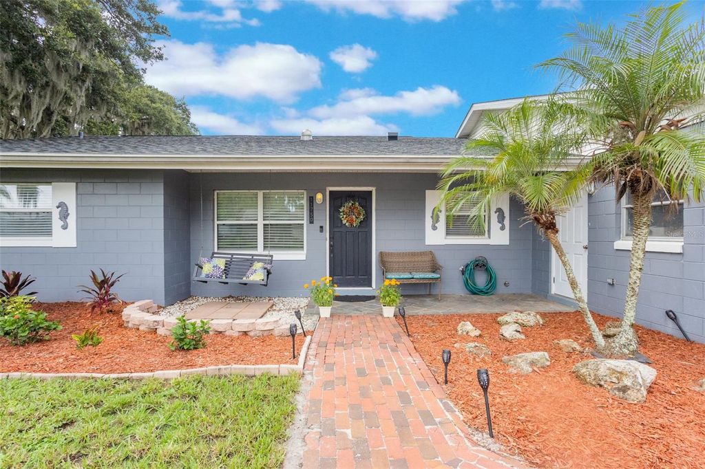 Photo of 11750 Watts Court, Tavares, FL 32778 (MLS # G5098119)