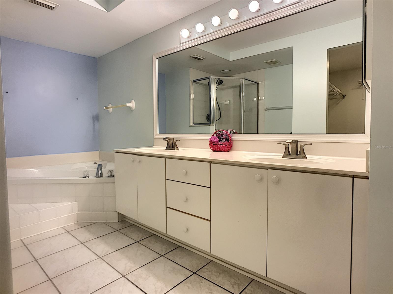 Bouchelle Island Condo - Residential