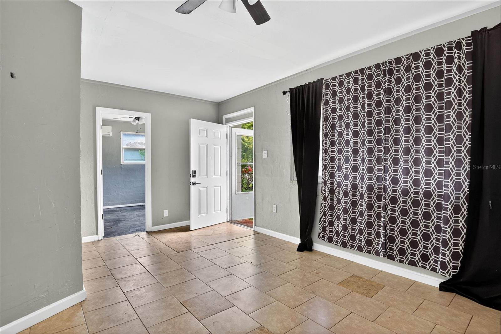 PALM PARK - Residential