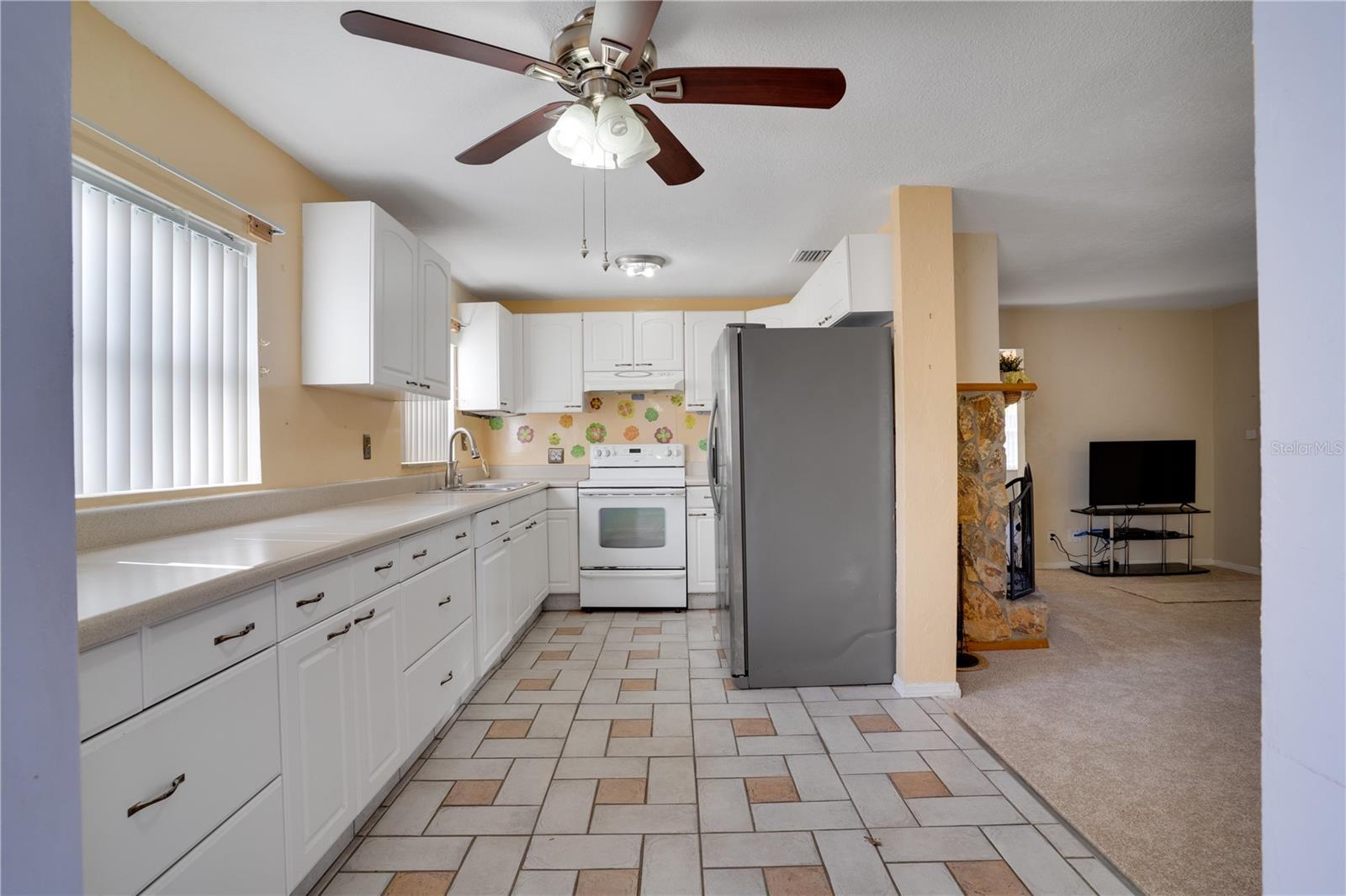 HIGHVIEW SUB - Residential