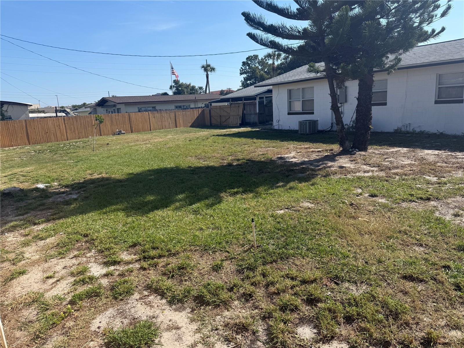 MONROE MANOR - Residential Lease