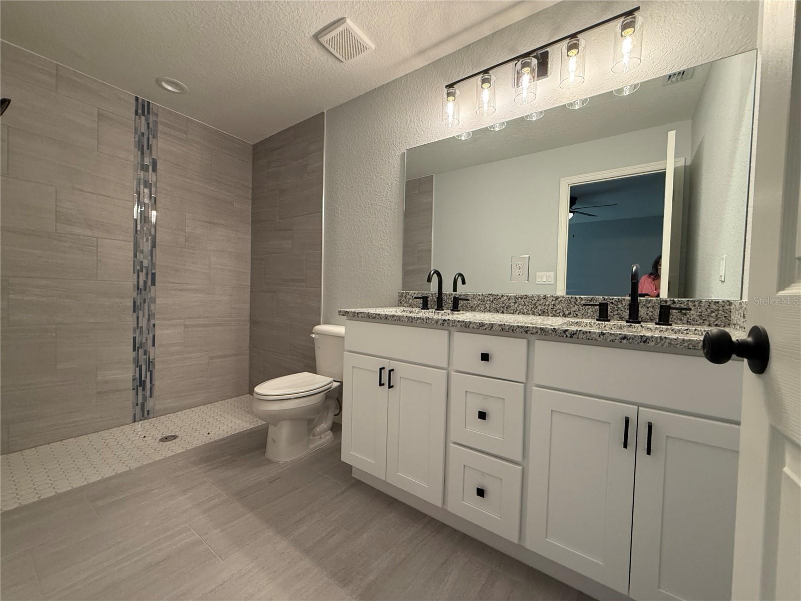 SILVER SPRINGS SHORES UNIT 33 - Residential