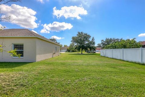 A home in PALMETTO