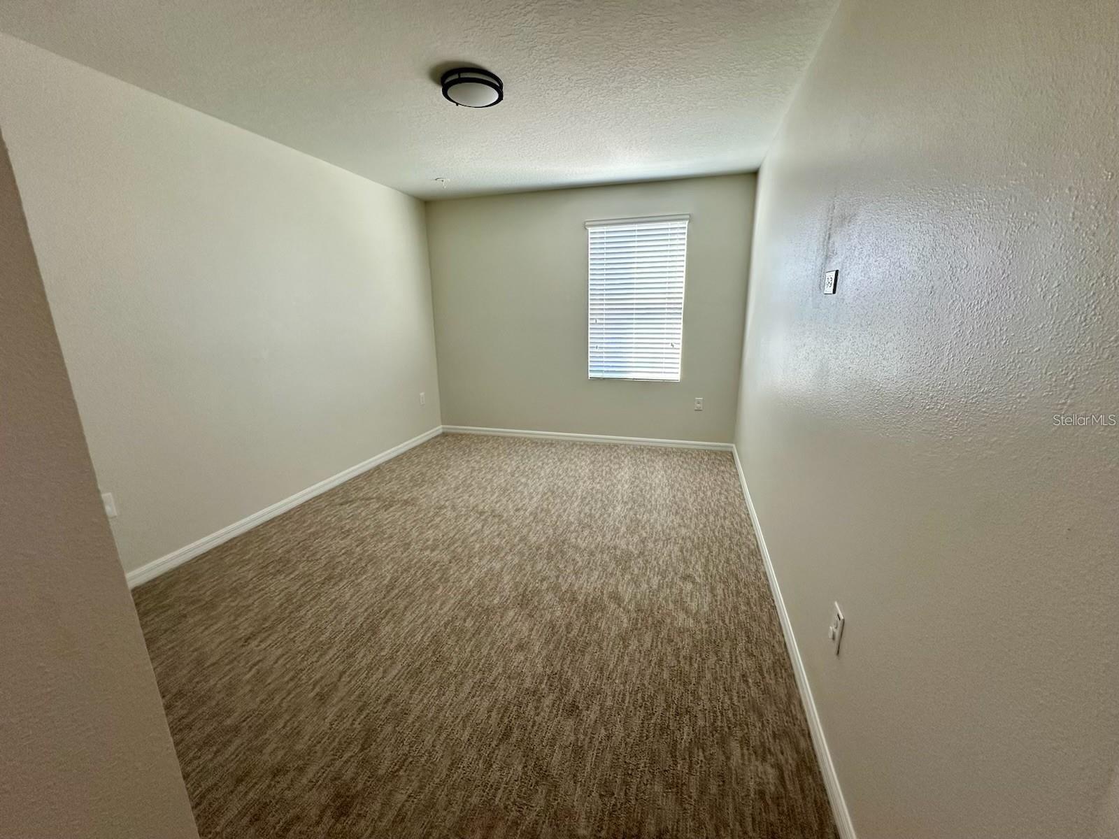 EPPERSON RANCH SOUTH PH 1D-2 - Residential Lease