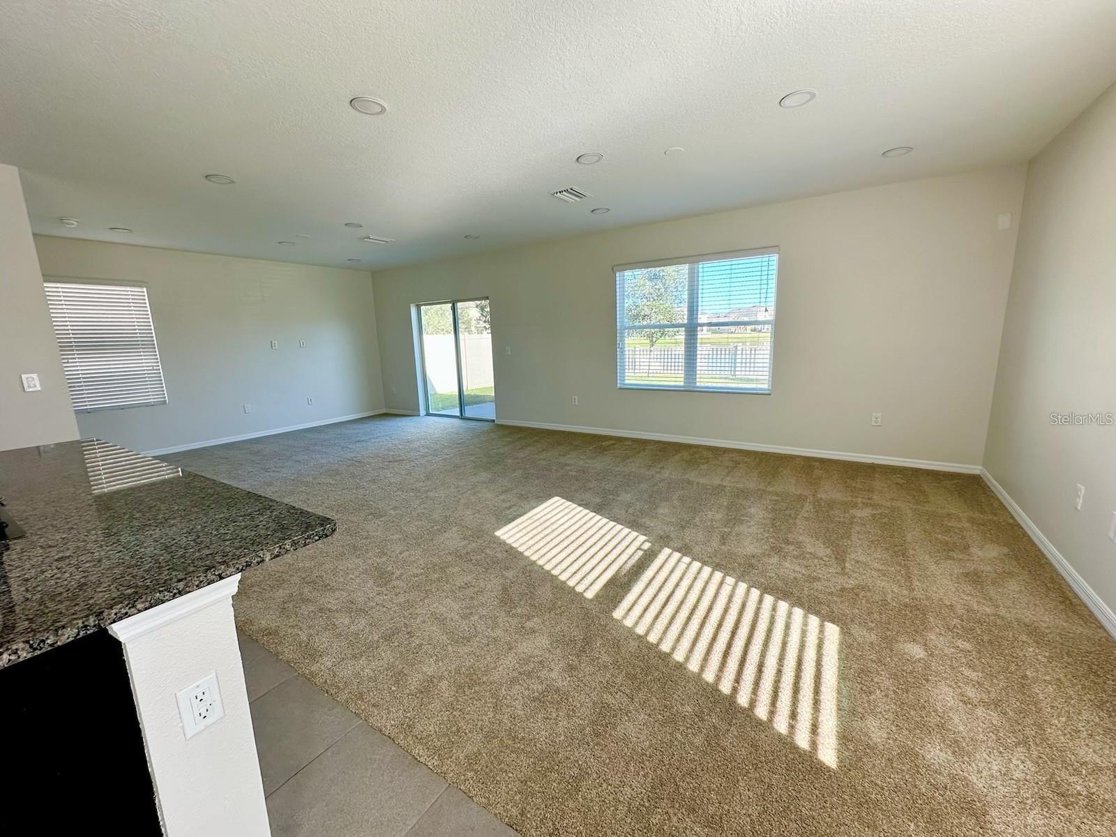 EPPERSON RANCH SOUTH PH 1D-2 - Residential Lease