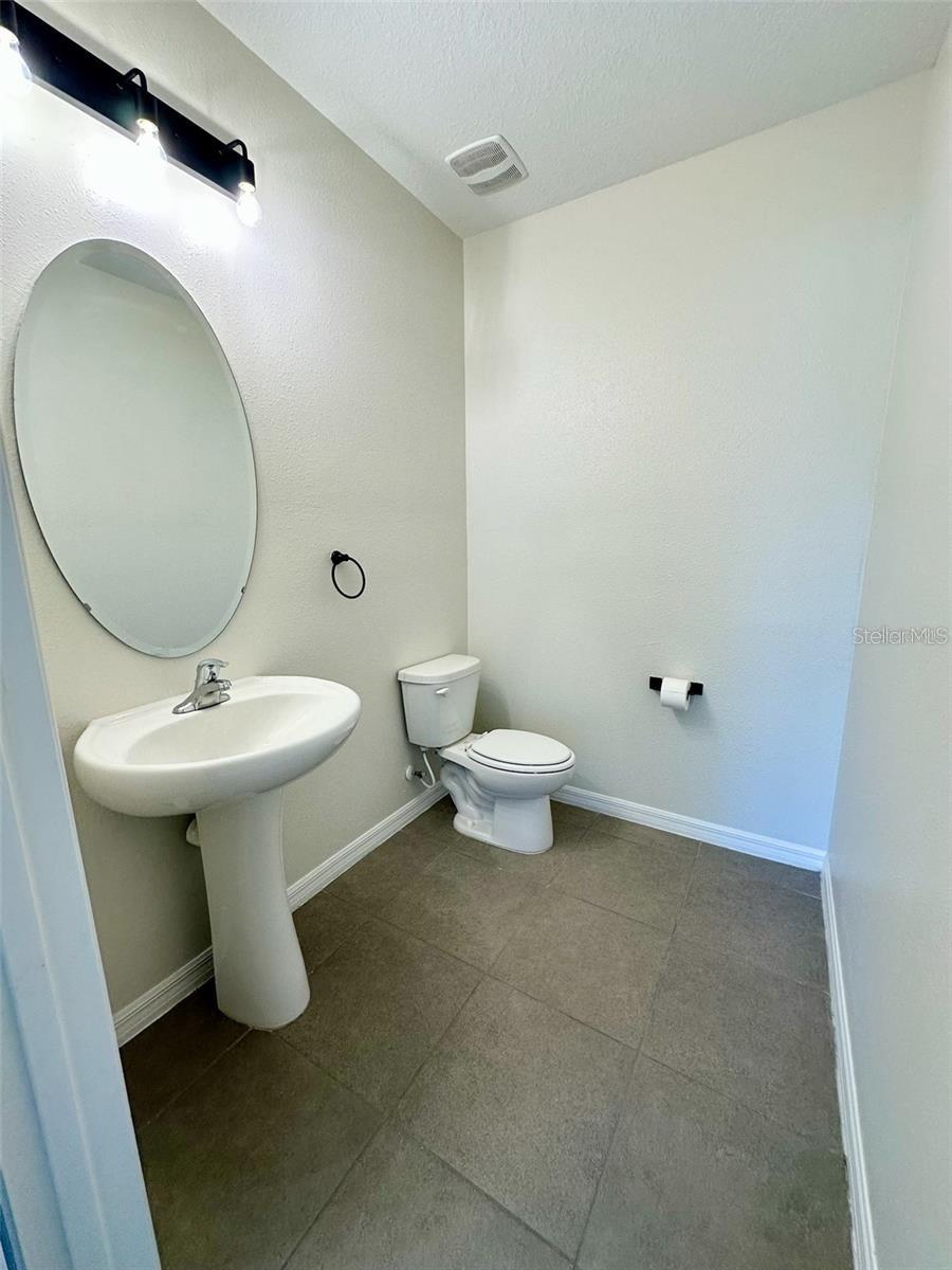 EPPERSON RANCH SOUTH PH 1D-2 - Residential Lease