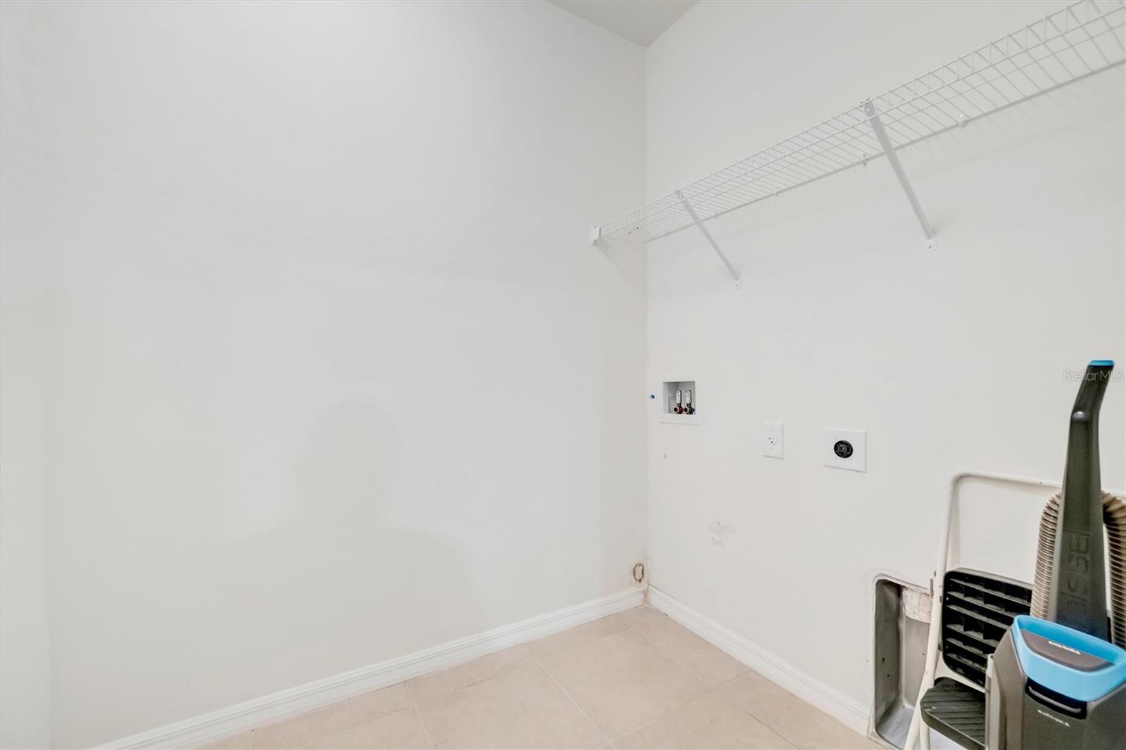 DEL TIERRA PH IV-B & IV-C - Residential