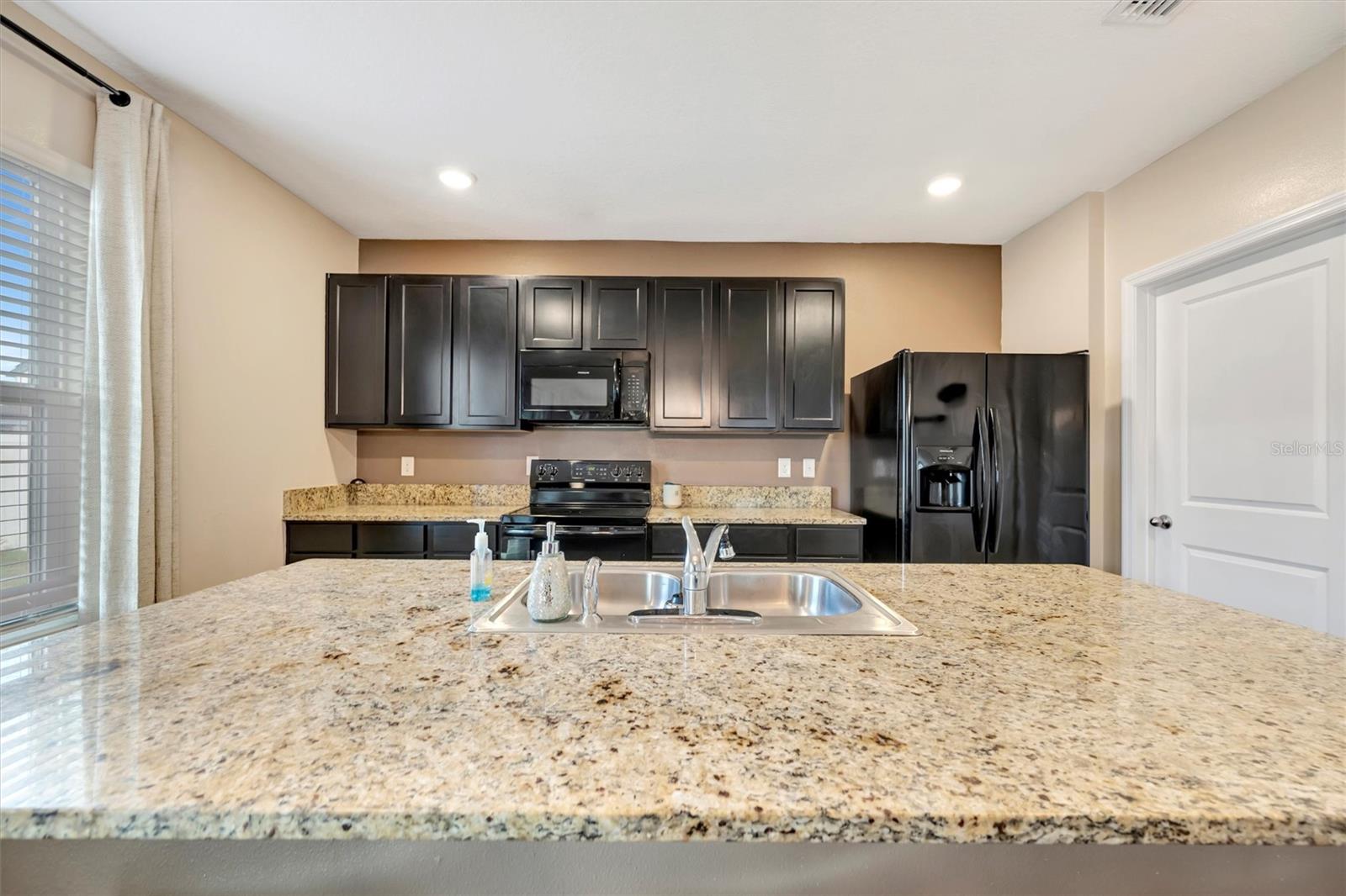 DEL TIERRA PH IV-B & IV-C - Residential