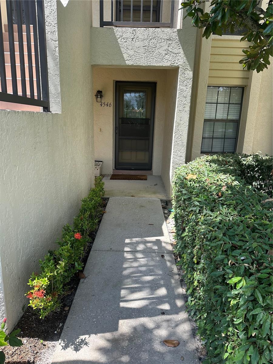 WEYBRIDGE - Residential Lease