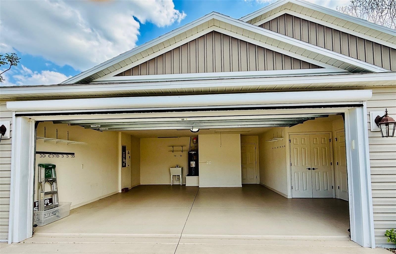 ORANGE BLOSSOM GARDENS UNIT 03-1B - Residential