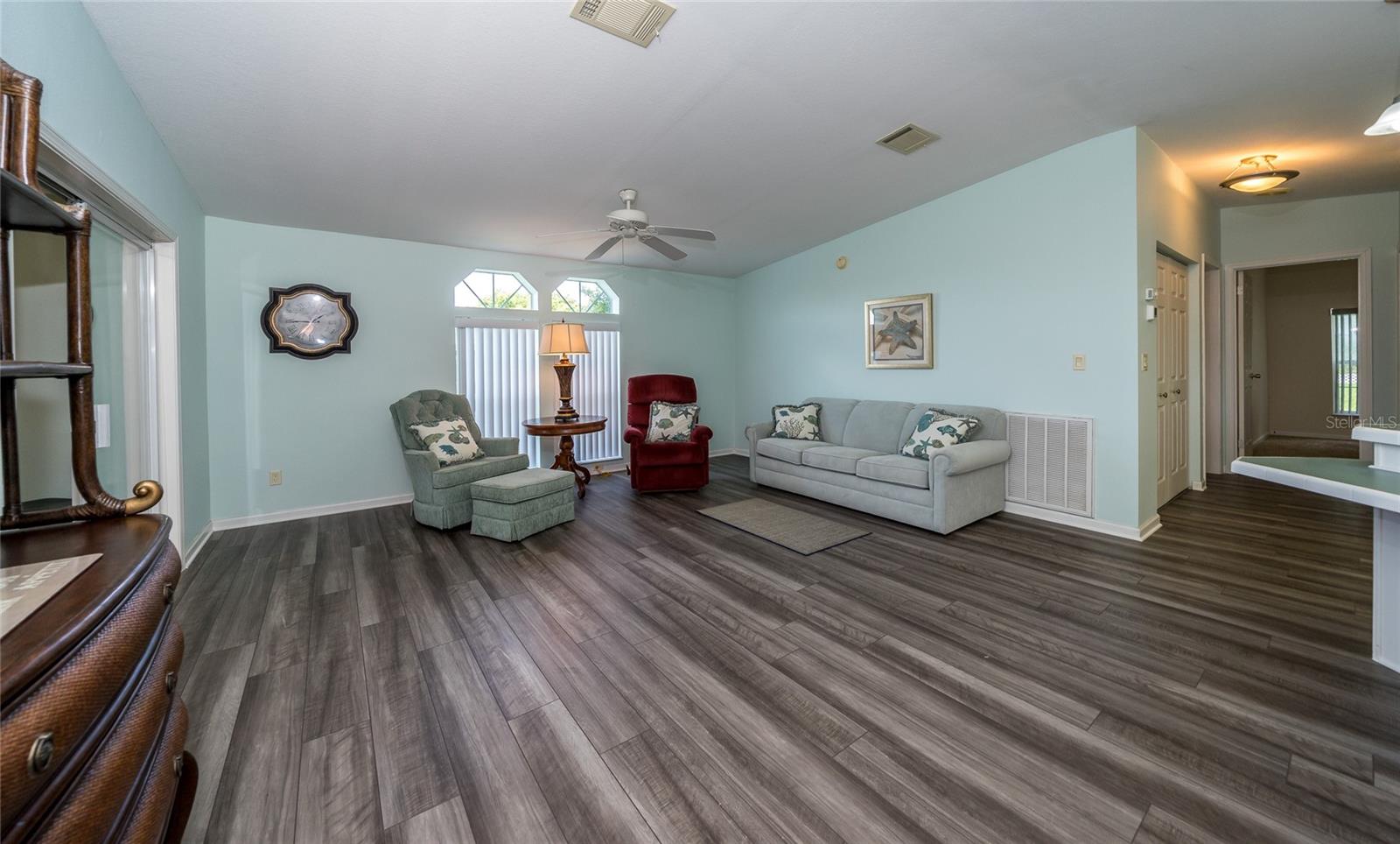 GRAND HORIZONS - Residential