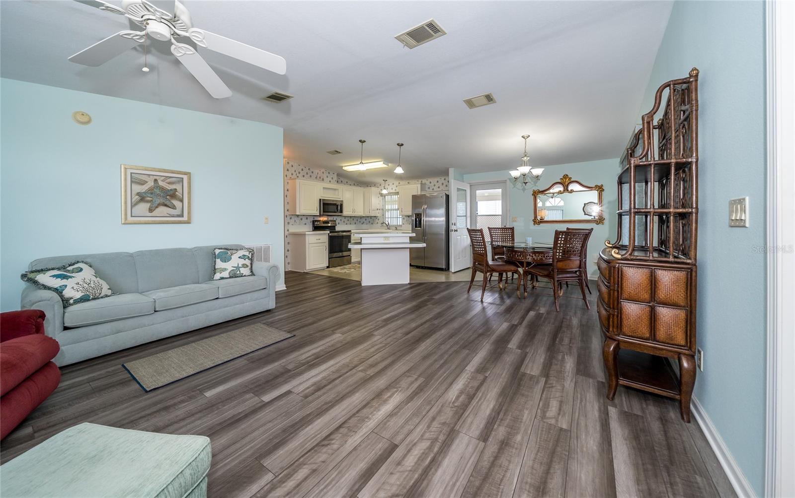 GRAND HORIZONS - Residential