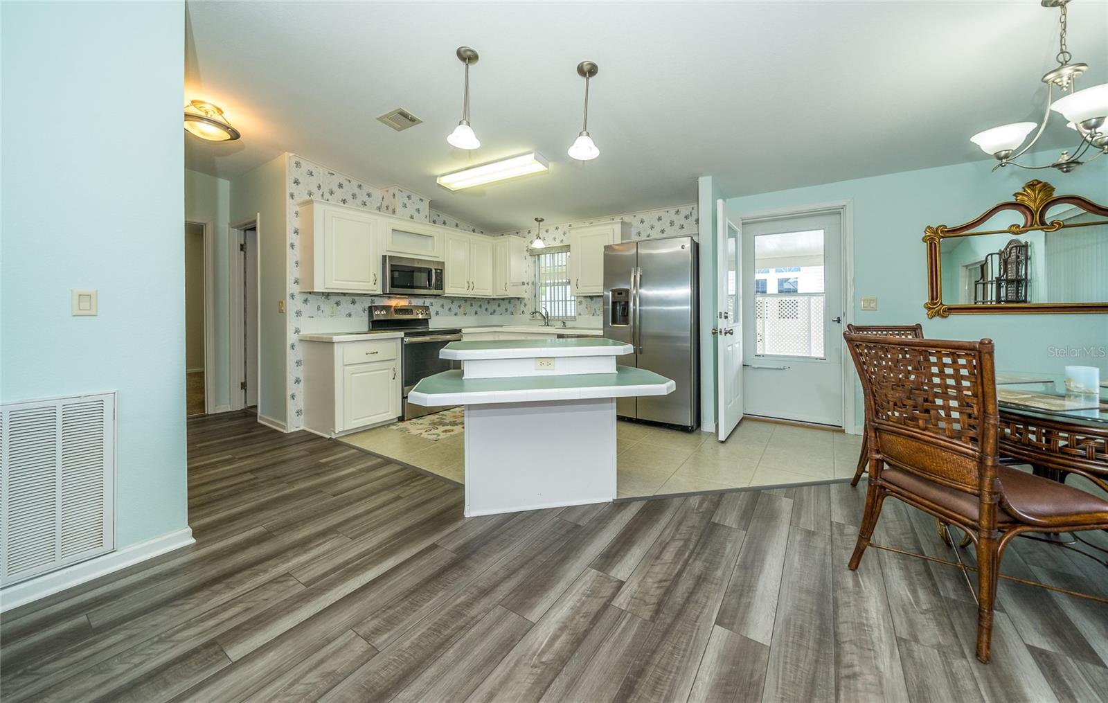 GRAND HORIZONS - Residential