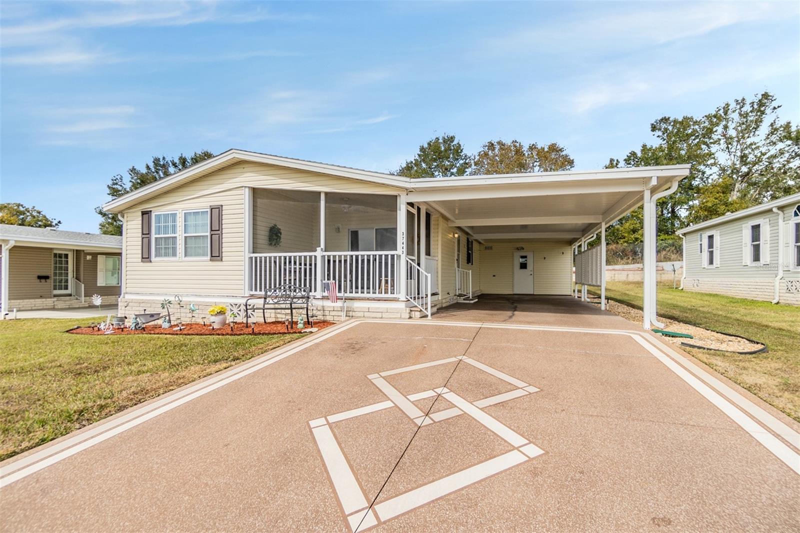 GRAND HORIZONS - Residential