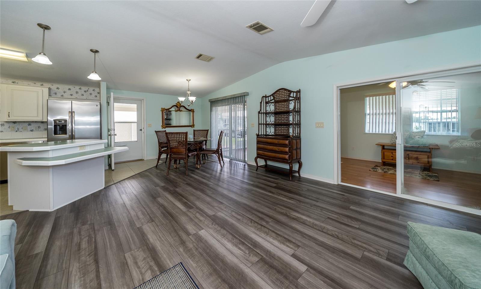 GRAND HORIZONS - Residential