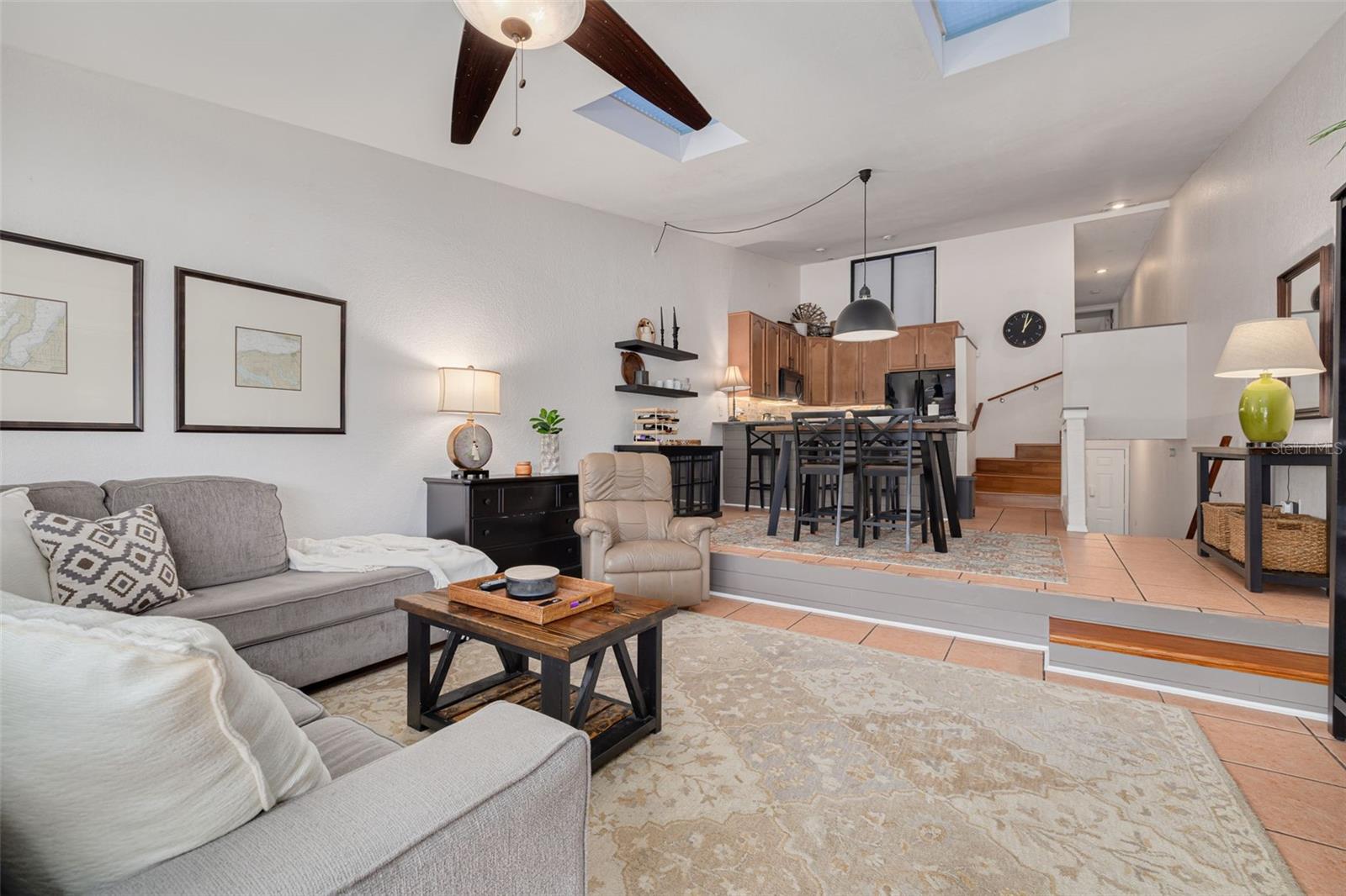 LAKE FOREST CONDO - Residential