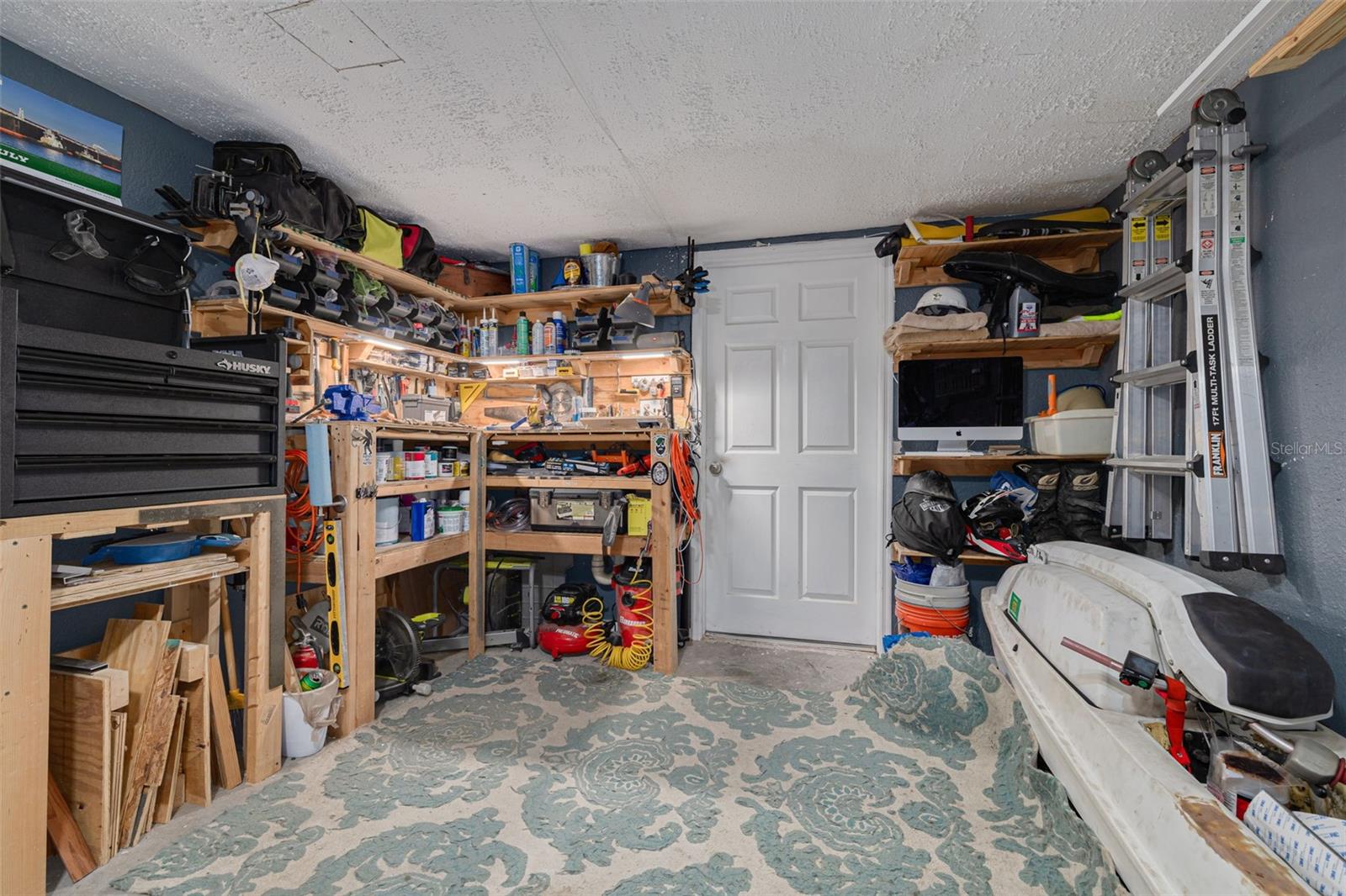 LAKE FOREST CONDO - Residential