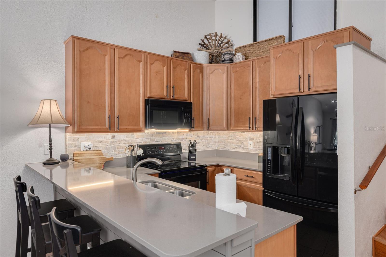 LAKE FOREST CONDO - Residential