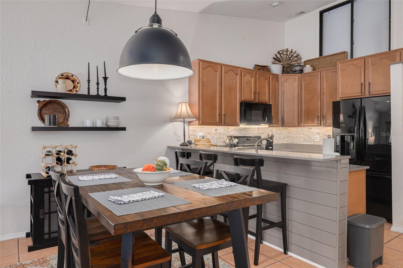 LAKE FOREST CONDO - Residential