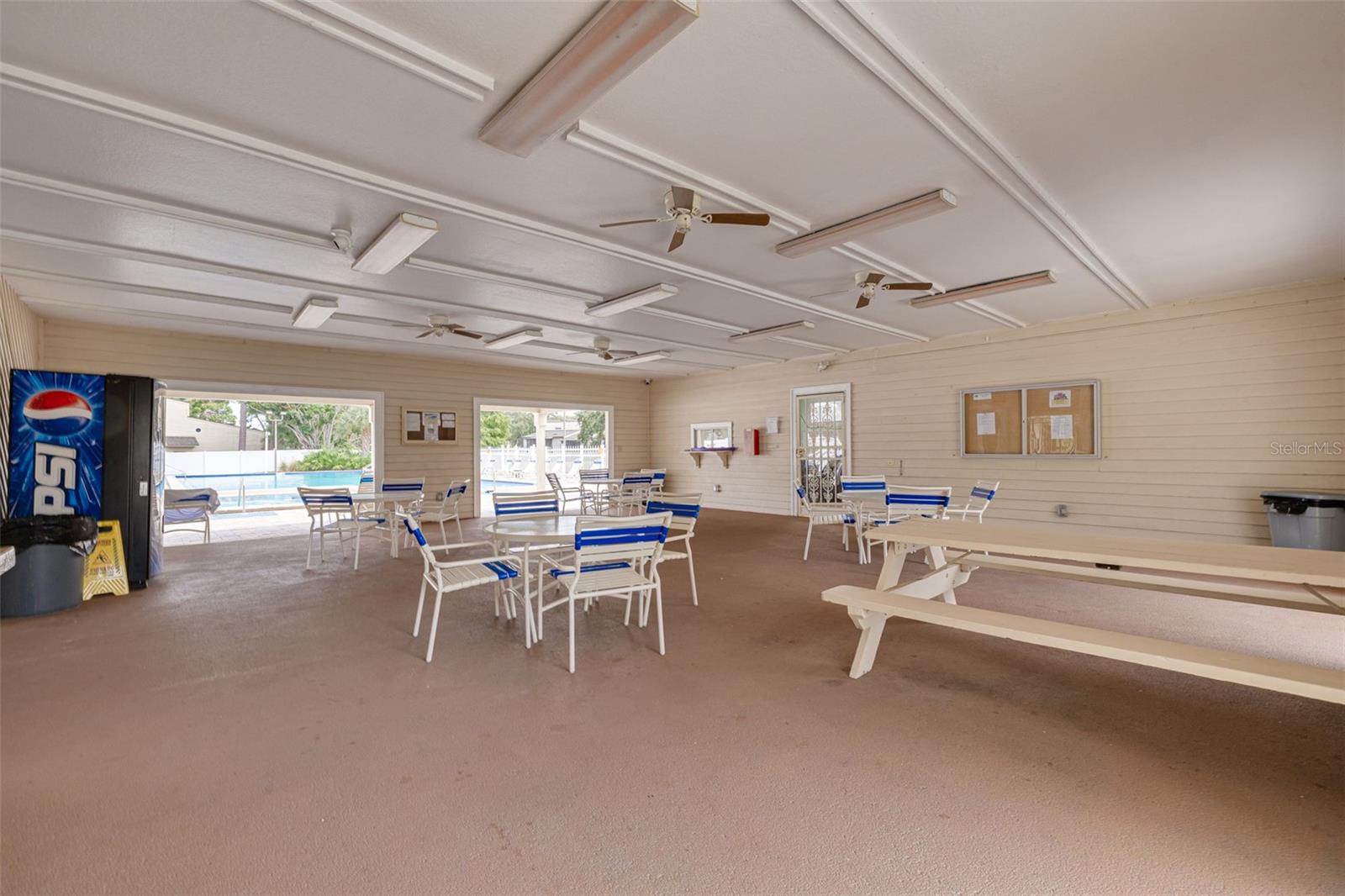 LAKE FOREST CONDO - Residential