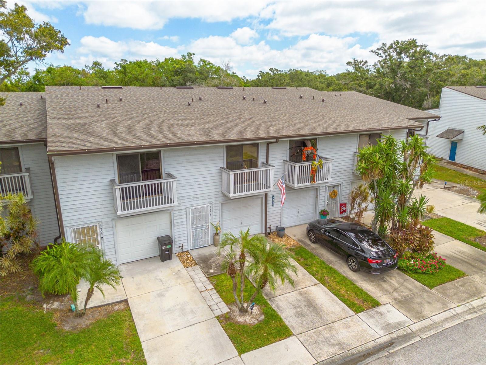 LAKE FOREST CONDO - Residential