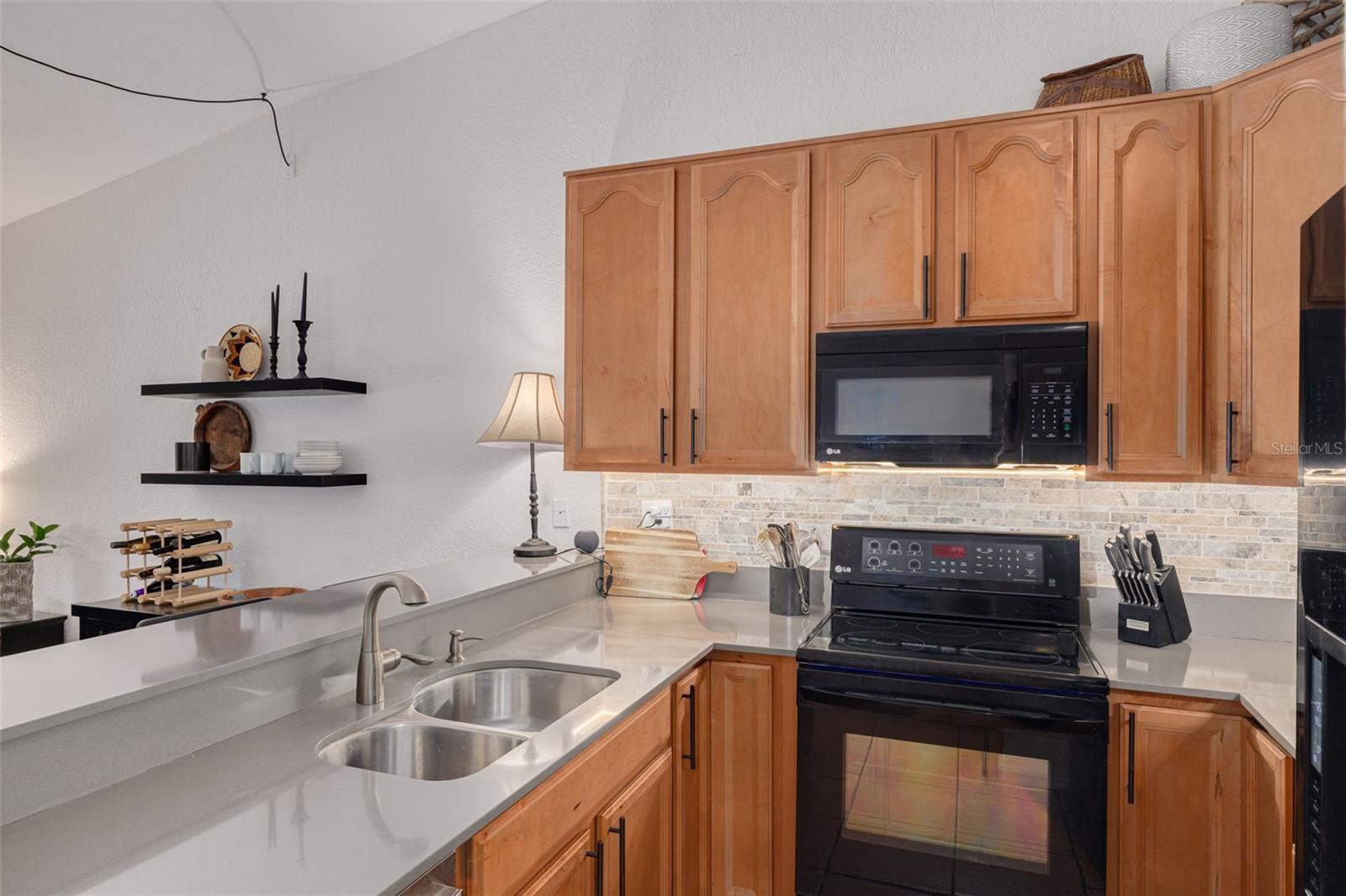 LAKE FOREST CONDO - Residential