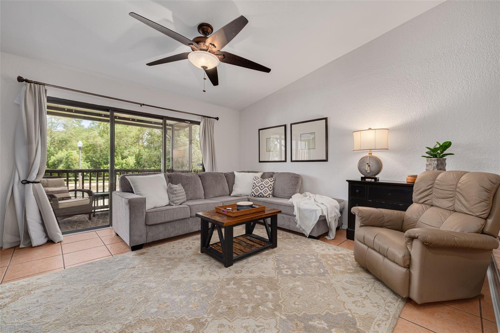 LAKE FOREST CONDO - Residential
