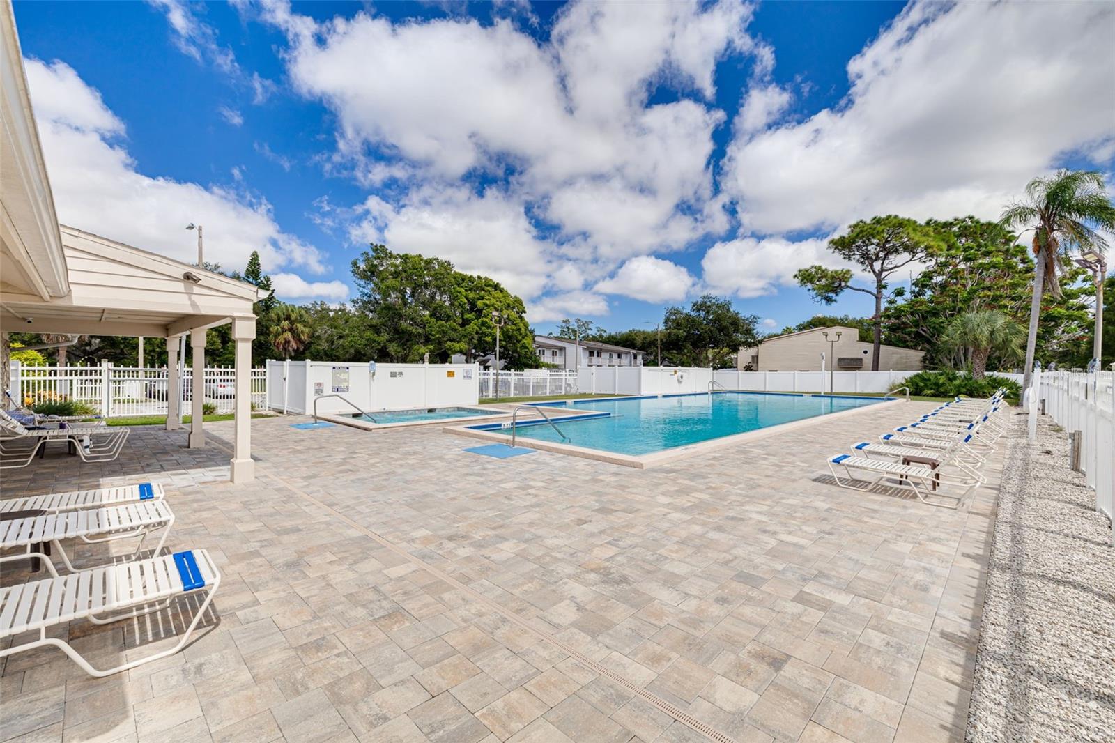 LAKE FOREST CONDO - Residential