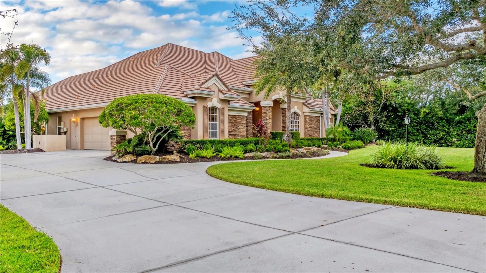 SERENOA LAKES - Residential