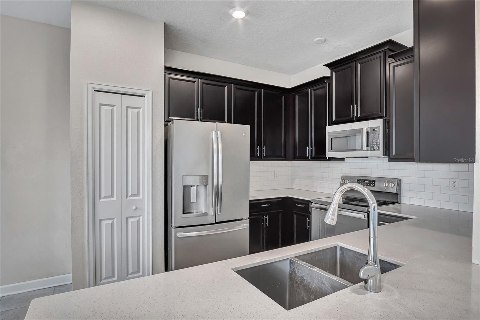 STOREY LAKE TR K - Residential