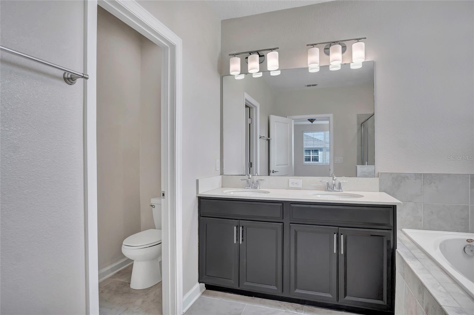 STOREY LAKE TR K - Residential