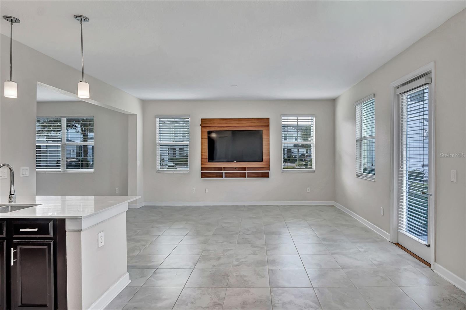 STOREY LAKE TR K - Residential