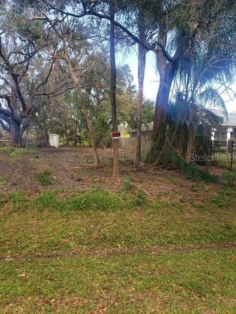 SELLER INCENTIVE TOWARDS CLOSING! Time to build your Dream Home! This rare 100-foot frontage and 320-foot-deep parcel is partially cleared and ready for your dream home with outdoor living and guest quarters. Great opportunity to build...just bring your plans with your builder. Possible reduced impact fees for new home construction from Orange County is available! Seller also have plans available. Don't miss this opportunity to create your Family compound with NO HOA!