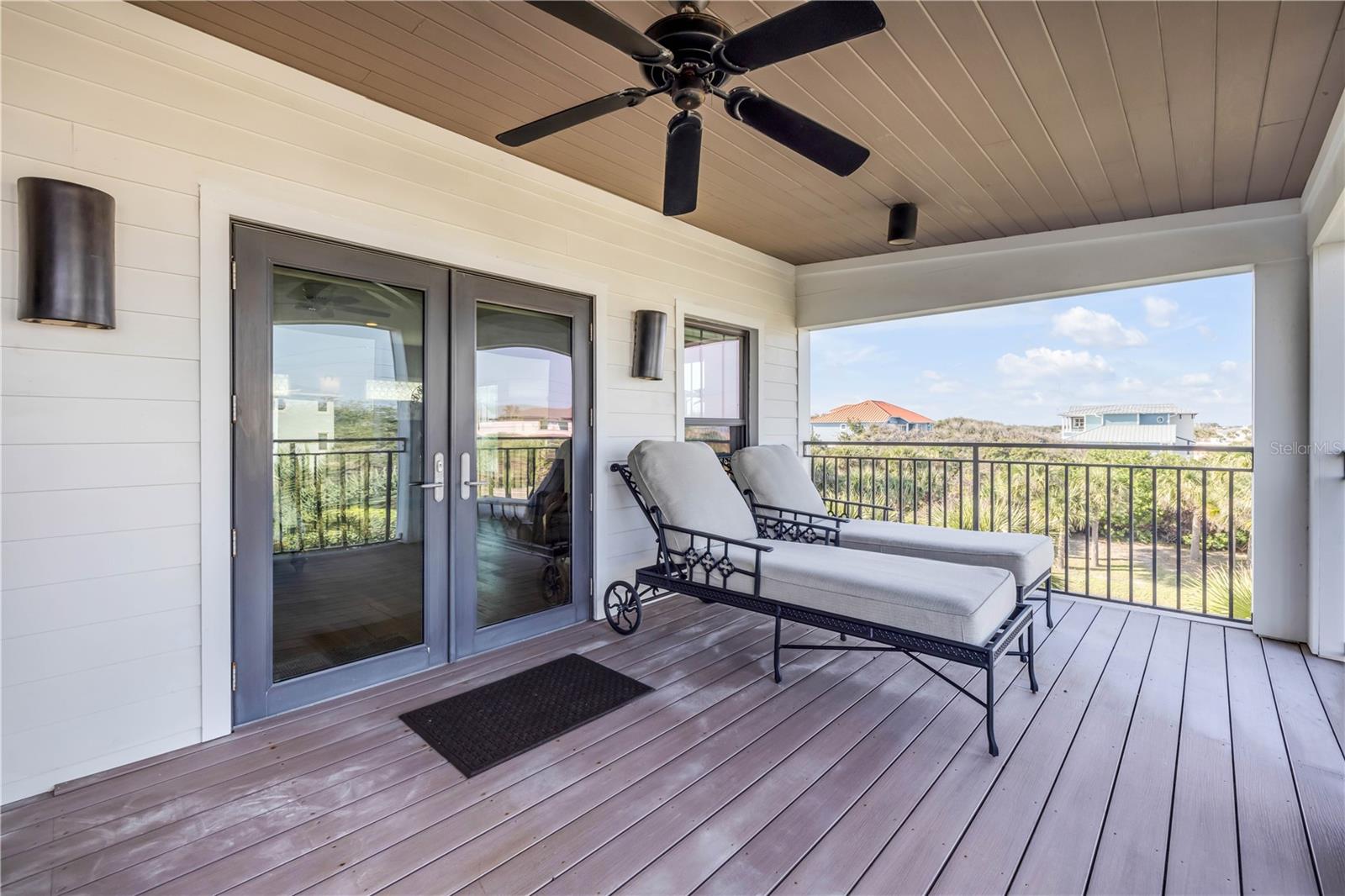 LAS OLAS PH 01 & 02 - Residential