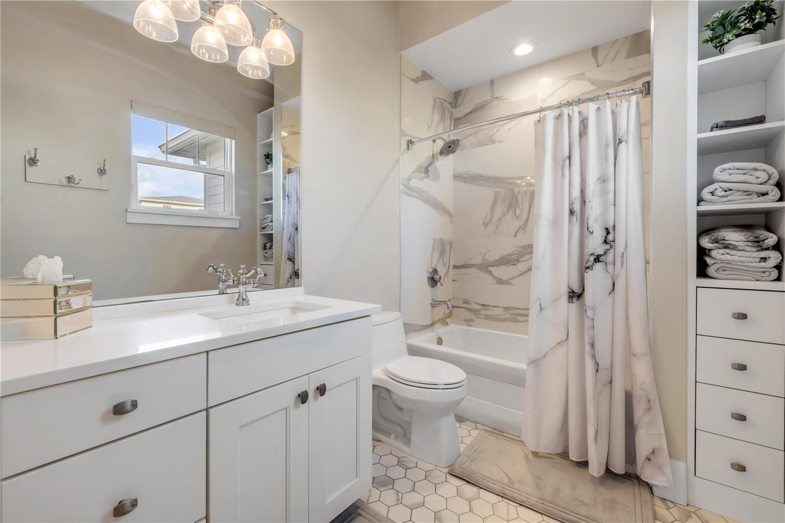 LAS OLAS PH 01 & 02 - Residential