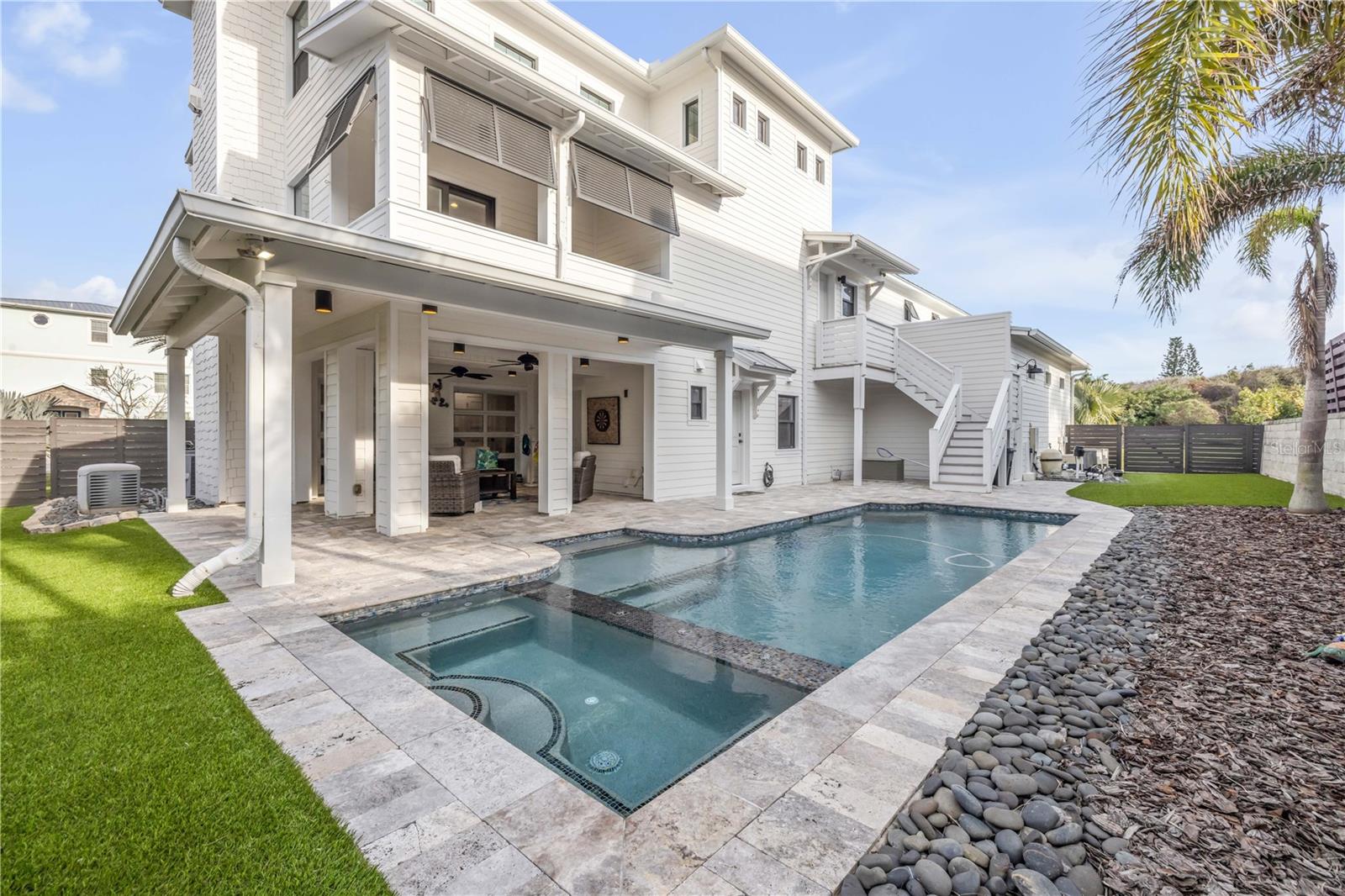 LAS OLAS PH 01 & 02 - Residential