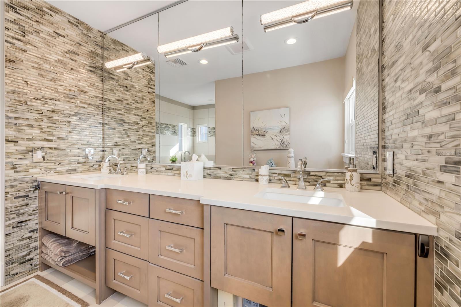 LAS OLAS PH 01 & 02 - Residential