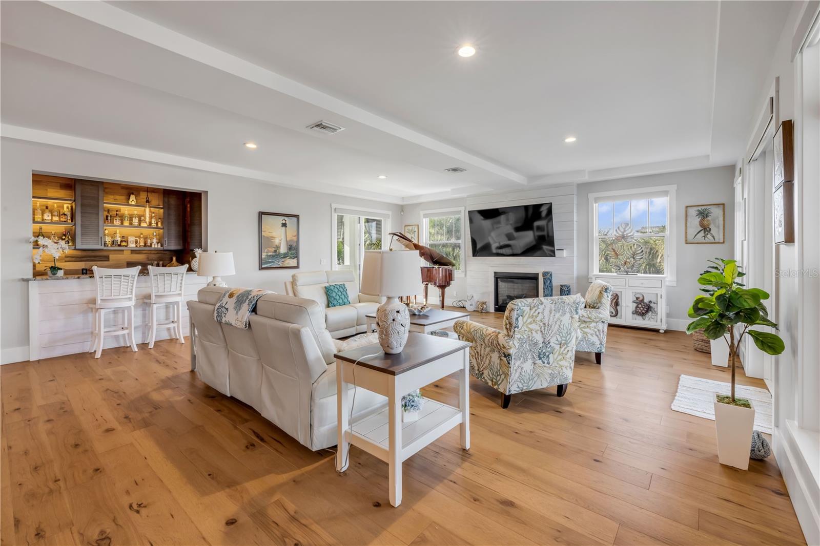 LAS OLAS PH 01 & 02 - Residential