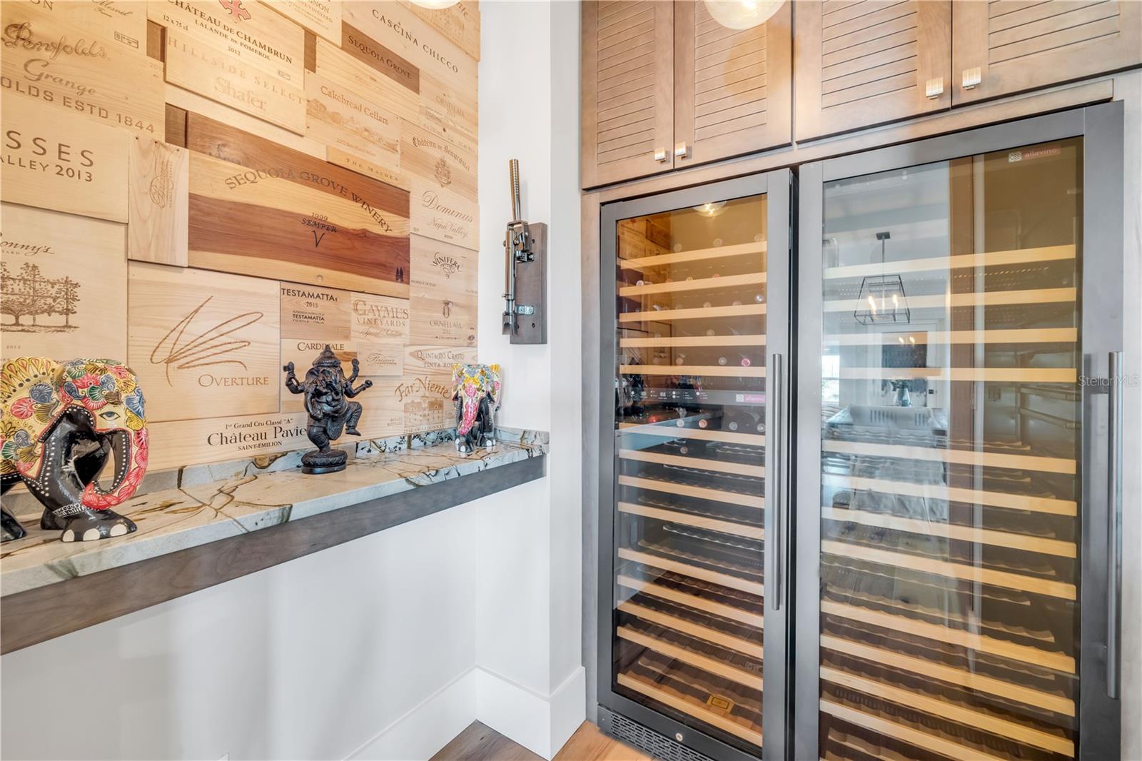 LAS OLAS PH 01 & 02 - Residential