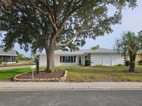 Photo of 1508 Flamingo Lane, Sun City Center, FL 33573 (MLS # TB8528675)
