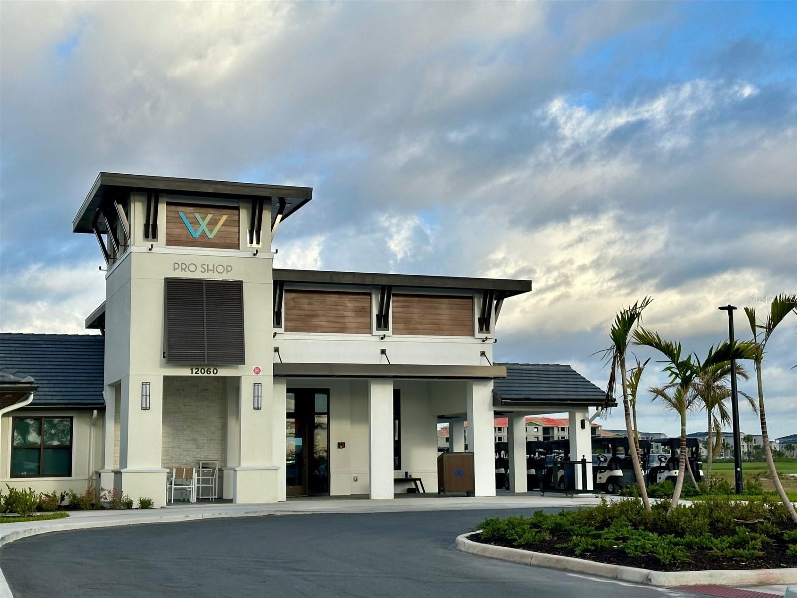 WELLEN PARK GOLF & COUNTRY CLUB - Residential Lease